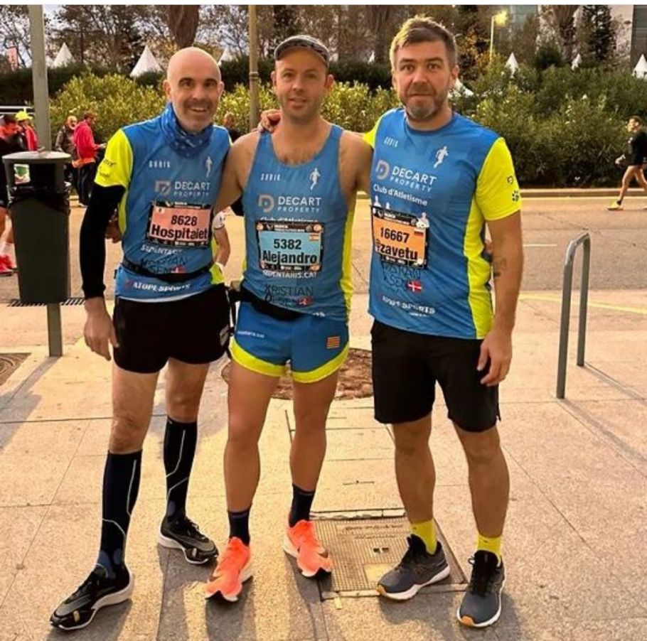 <time datetime="2022-12-13T12:21:14+01:00">13 diciembre, 2022</time> | <a href="http://www.sedentaris.cat/author/checha-almada/">Checha Almada</a> | <a href="http://www.sedentaris.cat/category/blog/" rel="tag">Blog</a> | <a href="http://www.sedentaris.cat/42o-maraton-valencia-2022/#respond">No hay comentarios<span class="screen-reader-text"> en 42º Maratón Valencia 2022</span></a>